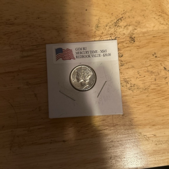 Silver Coin Accessory - Picture 2 of 2